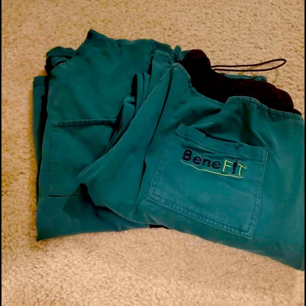 Benefit scrubs